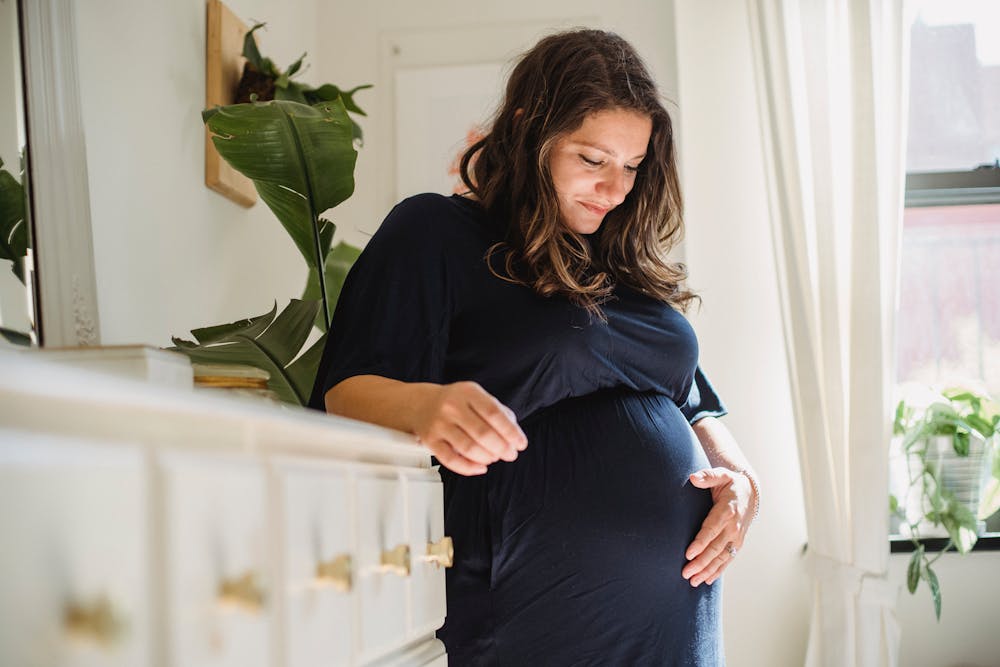 Fotograficzna sesja ciążowa: Jak uchwycić magiczne chwile oczekiwania